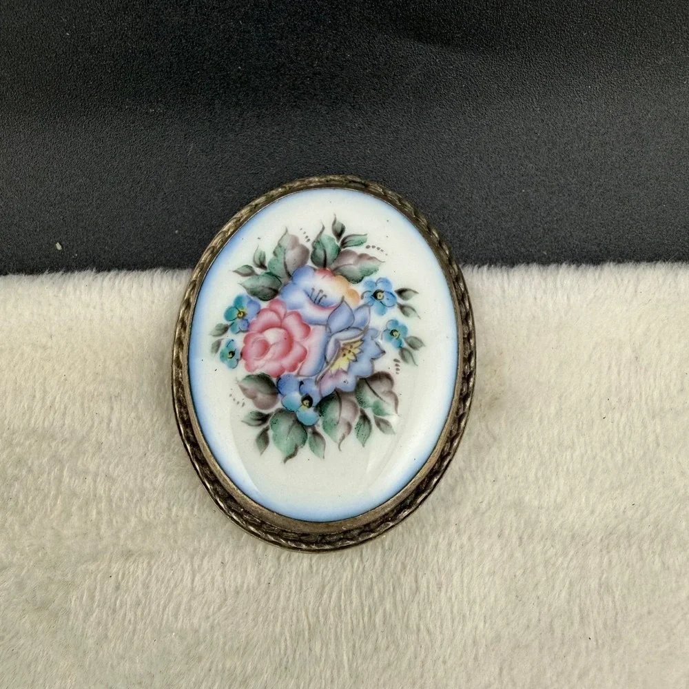 Vintage Porcelain Brooch Finfit Silver Tone Flowers